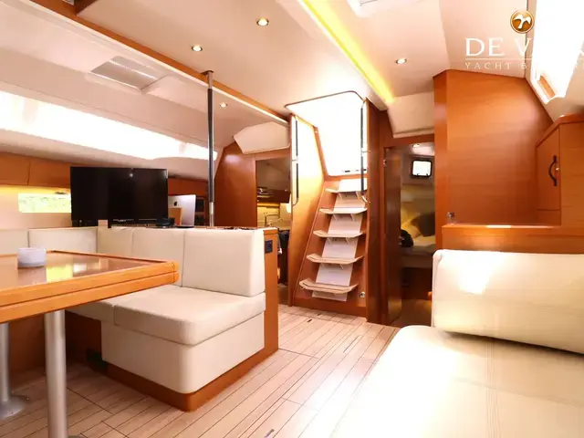 Jeanneau Yachts 54