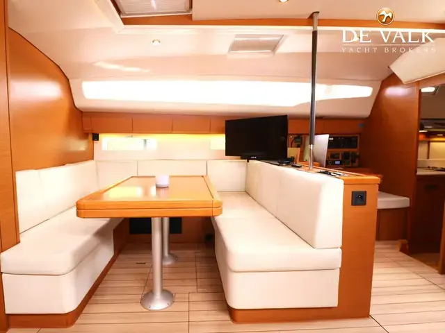 Jeanneau Yachts 54