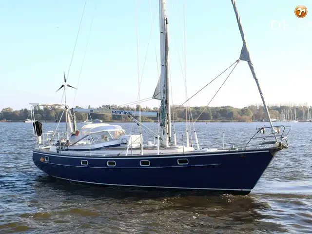 Hallberg-Rassy 382