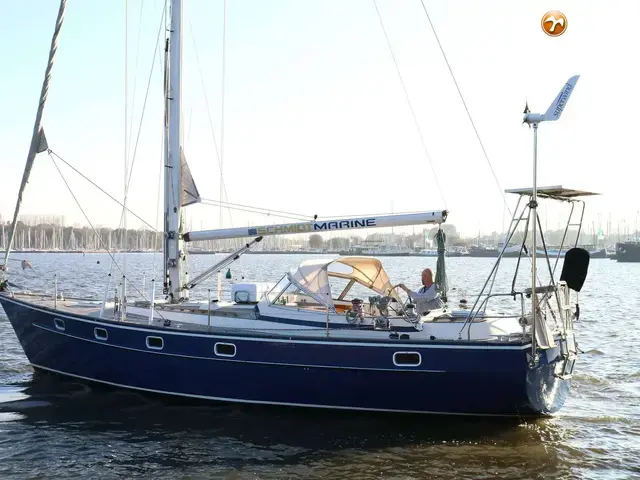 Hallberg-Rassy 382