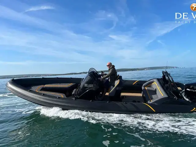 Cobra Nautique 7.7m