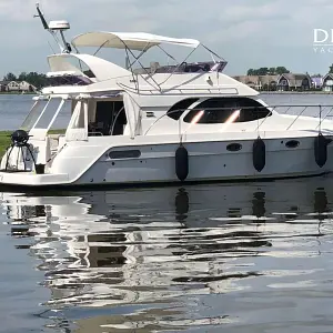 2005 Galeon 380 Fly