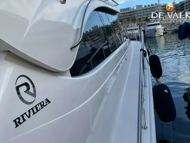 Riviera 58 Enclosed Flybridge