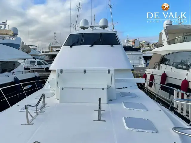 Riviera 58 Enclosed Flybridge