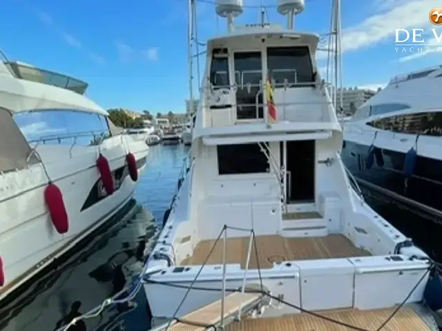 Riviera 58 Enclosed Flybridge