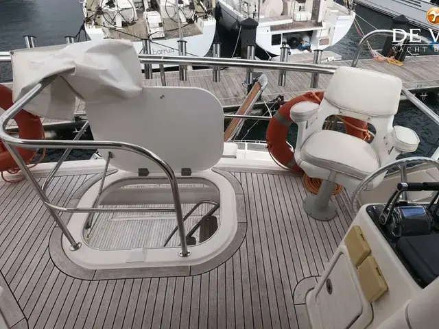 Riviera 58 Enclosed Flybridge