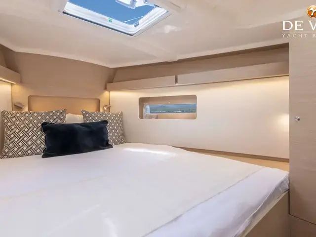 Beneteau Oceanis 37