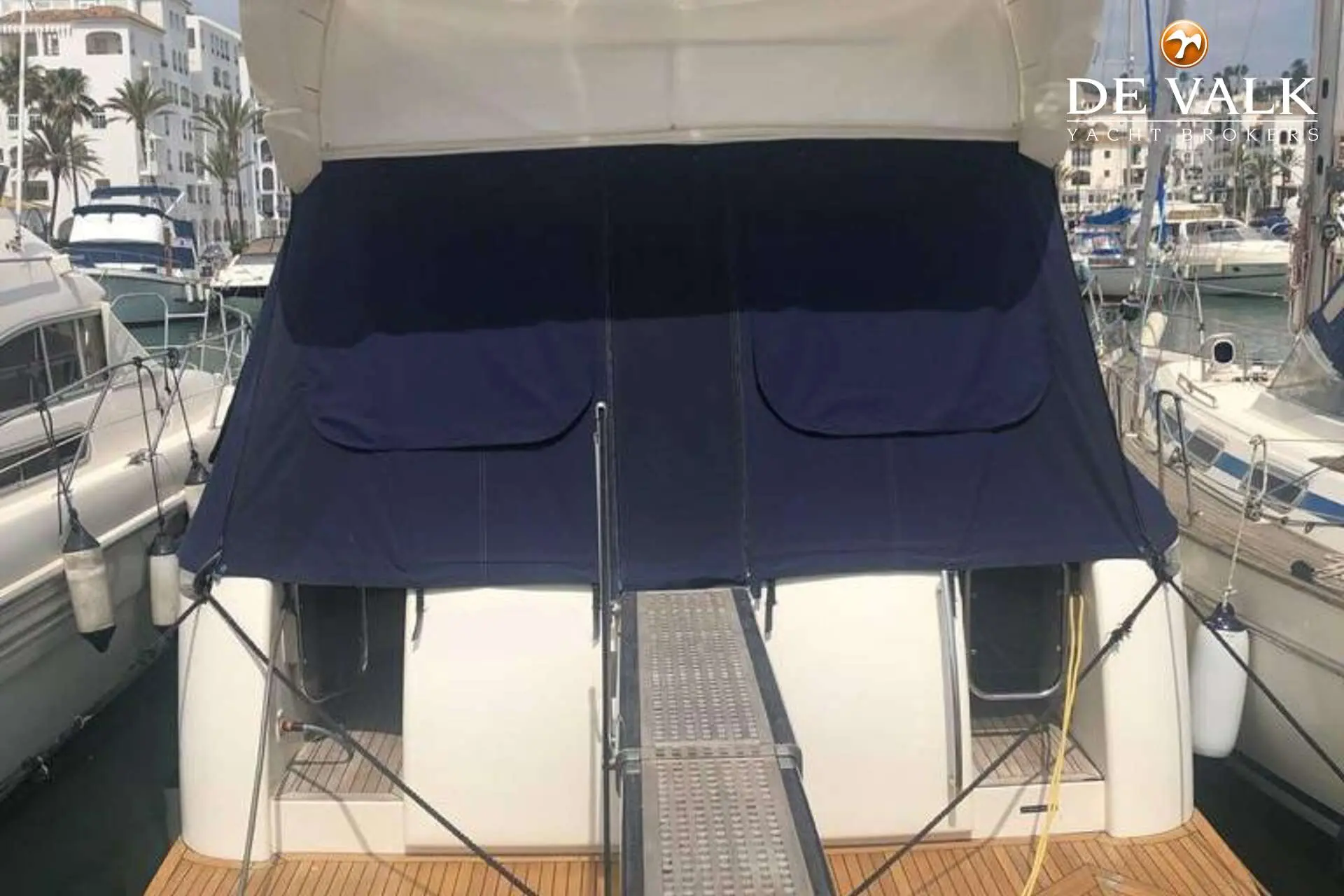 2005 Azimut 46