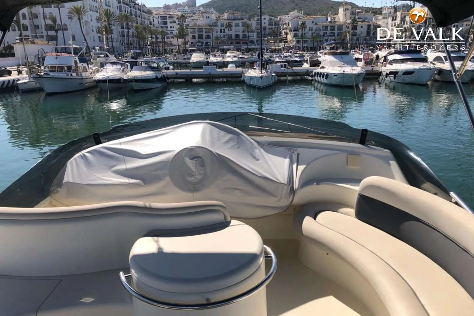 2005 Azimut 46