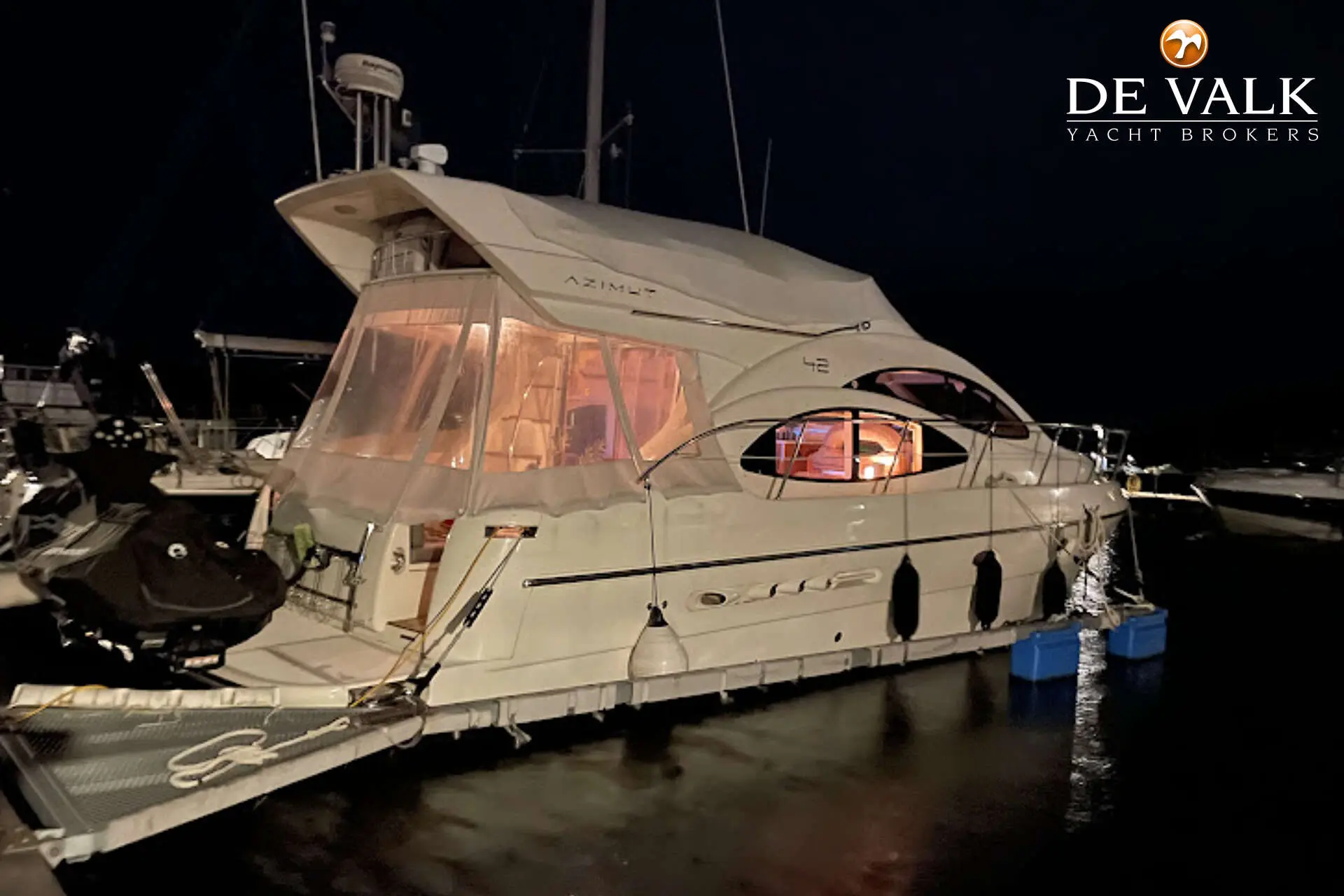 2004 Azimut 42