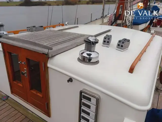 Beeldsnijder Pilothouse Schoener 50