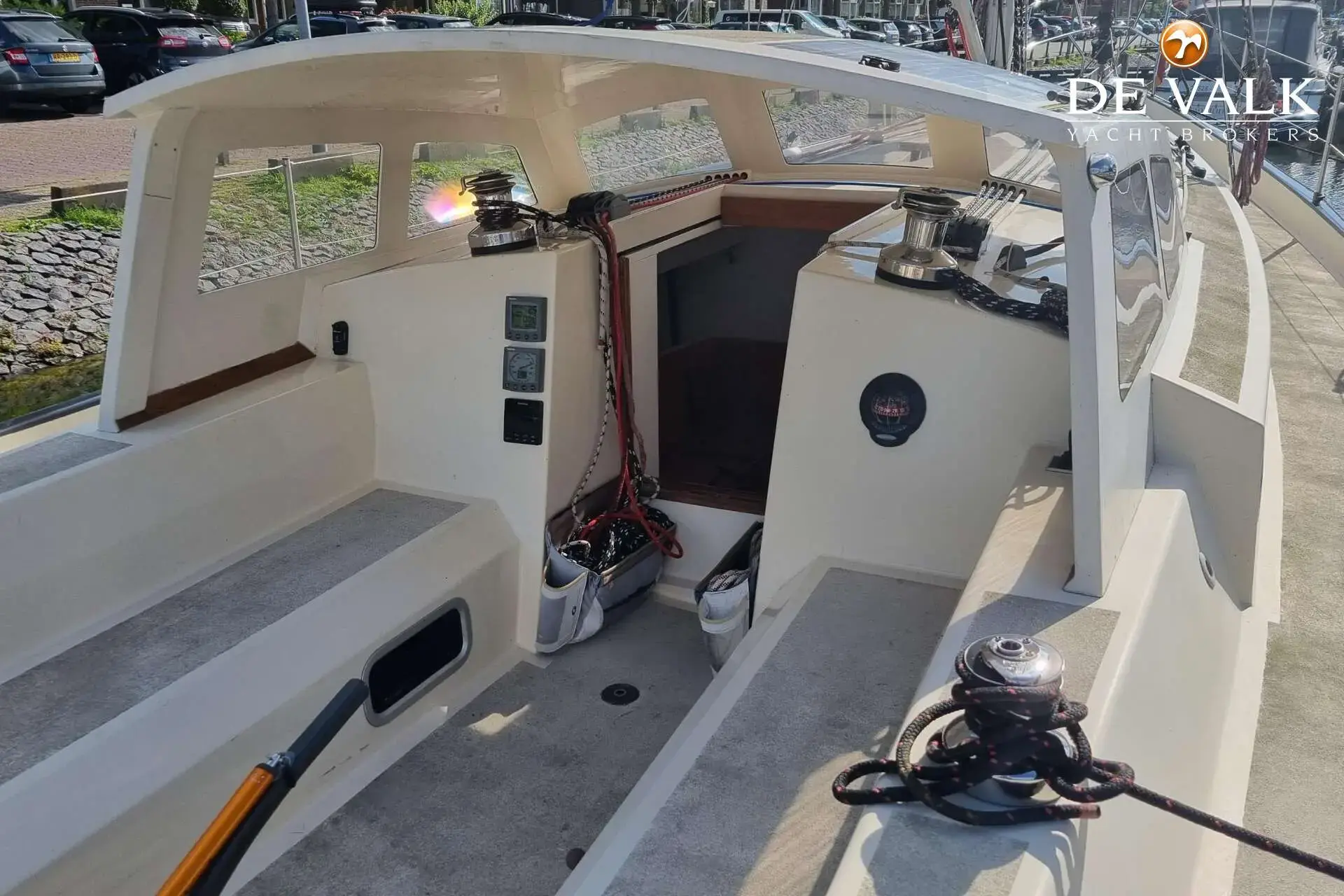 2016 Performance 41 lift keel