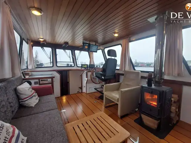 Pilothouse Trawler 60