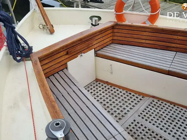 Pilothouse Motorsailer