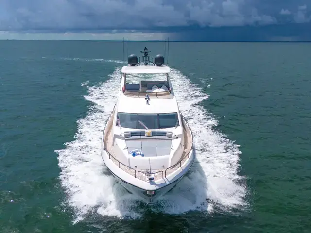 Sunseeker 80 Flybrige