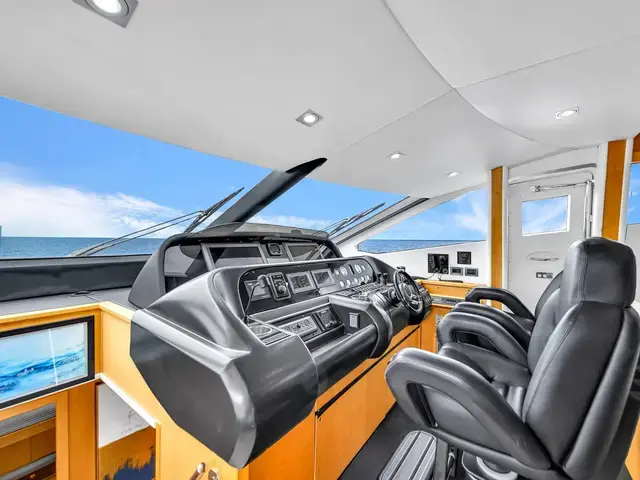 Sunseeker 80 Flybrige