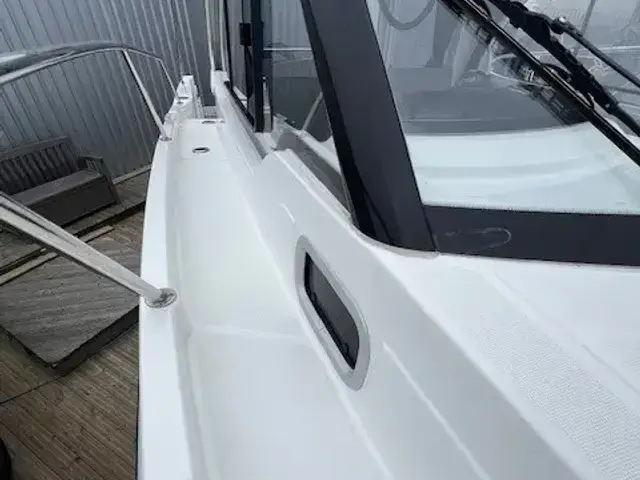 Beneteau Antares 8