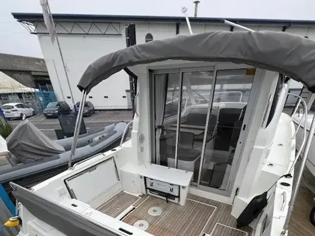 Beneteau Antares 8