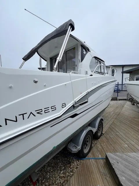 2023 Beneteau antares 8