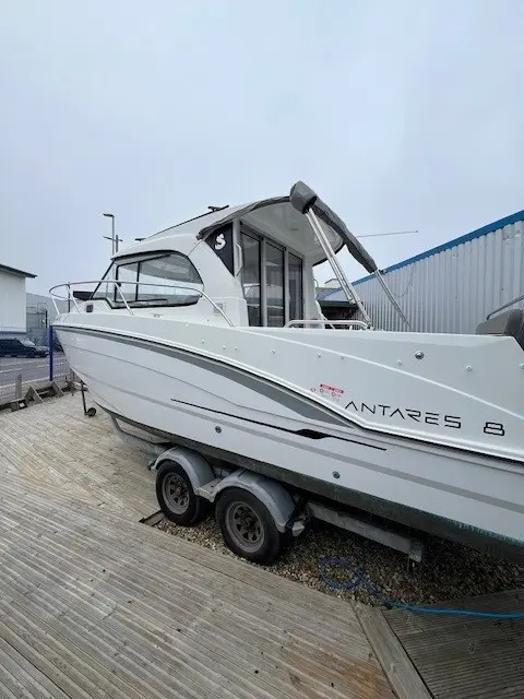 2023 Beneteau antares 8