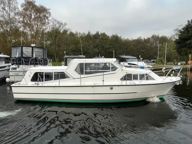 Sheerline 950 Centre Cockpit