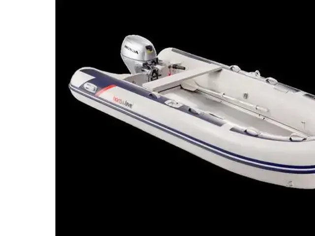 Honda T40AE Honwave Inflatable Boat