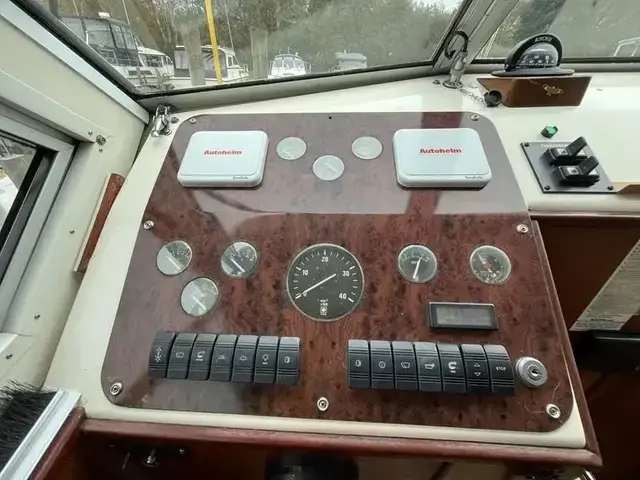 Sheerline 950 Centre Cockpit