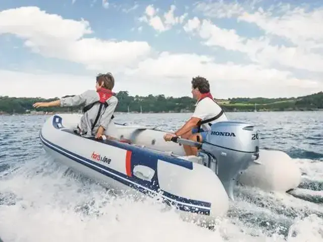 Honda T40AE Honwave Inflatable Boat