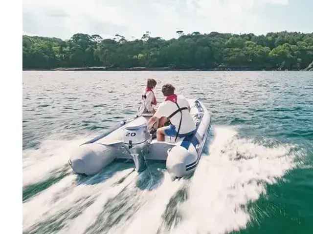 Honda T38IE Honwave Inflatable Boat