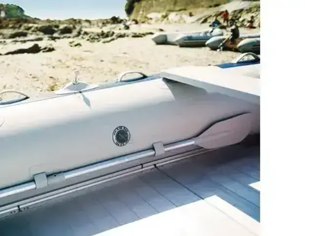 Honda T25SE Honwave Inflatable Boat