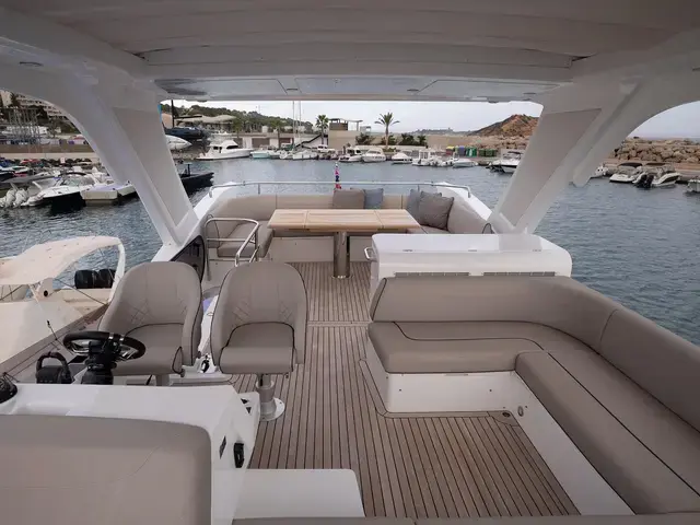 Sunseeker Manhattan 55