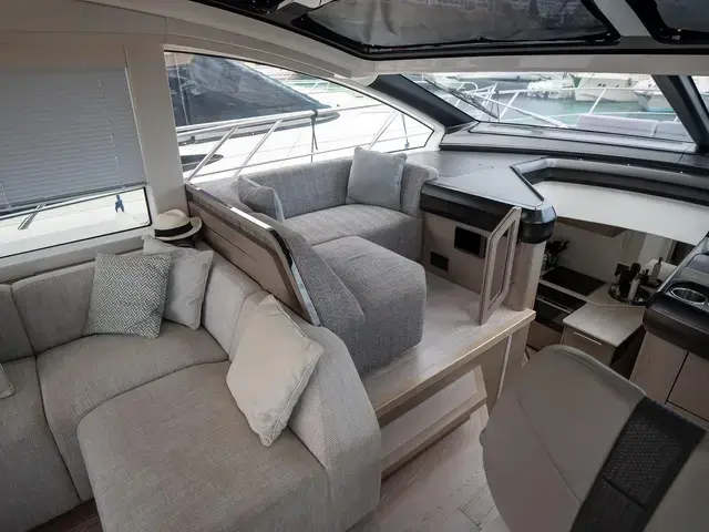 Sunseeker Predator 55 Evo