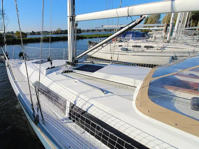 Hanse 320