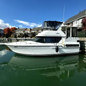 1991 Carver 33 Aft Cabin