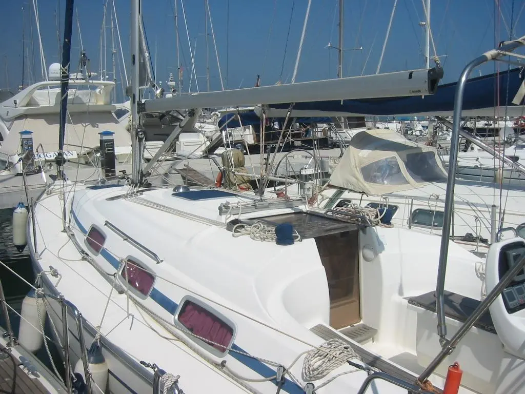 2005 Bavaria 33 cruiser