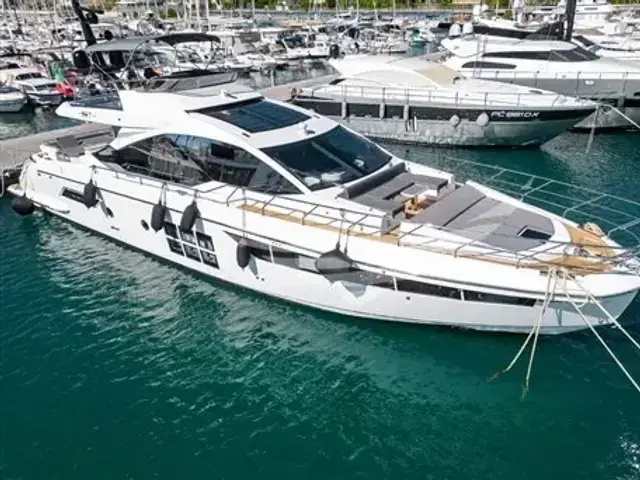 Azimut S7