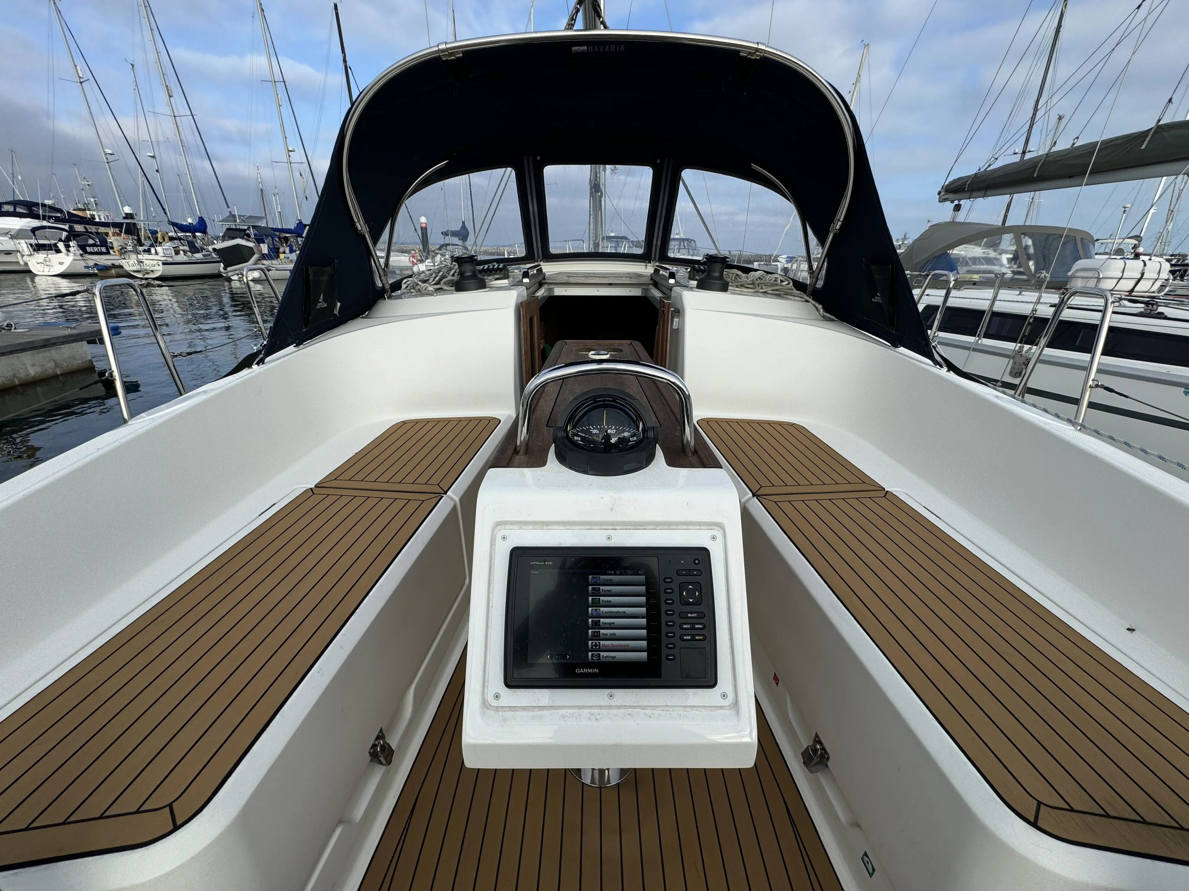 2016 Bavaria cruiser 37