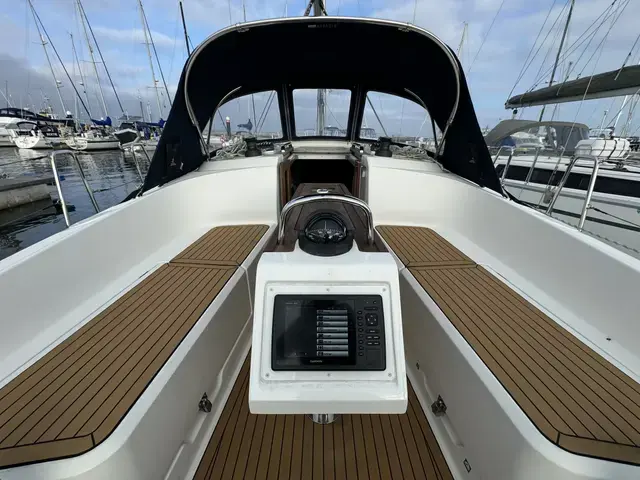 Bavaria Cruiser 37