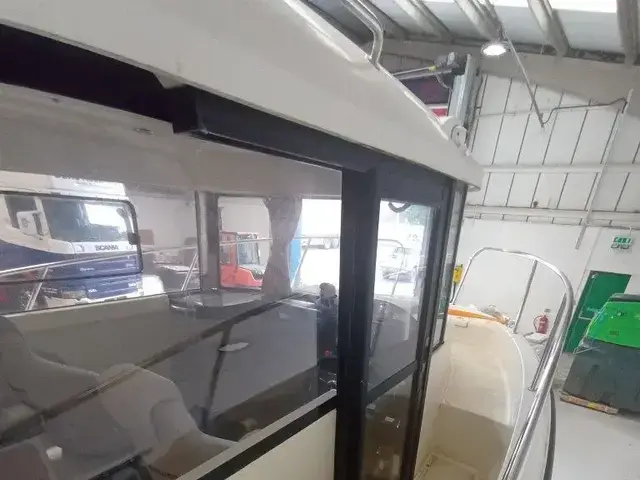 Quicksilver 755 Pilothouse