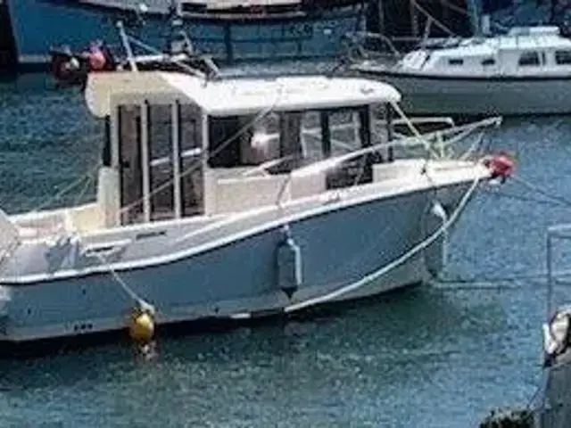 Quicksilver 755 Pilothouse