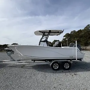 2023 Sea Fox 228 Commander