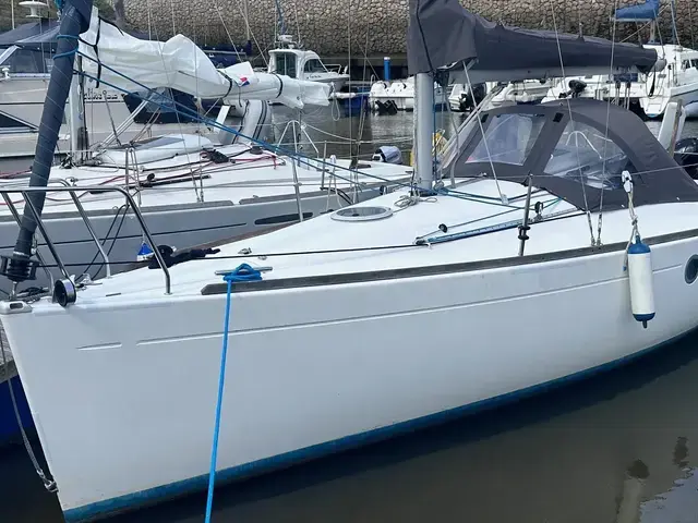 Beneteau First 211