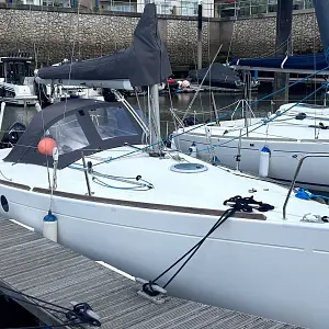 1999 Beneteau First 211