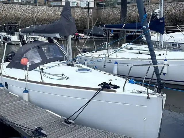 Beneteau First 211