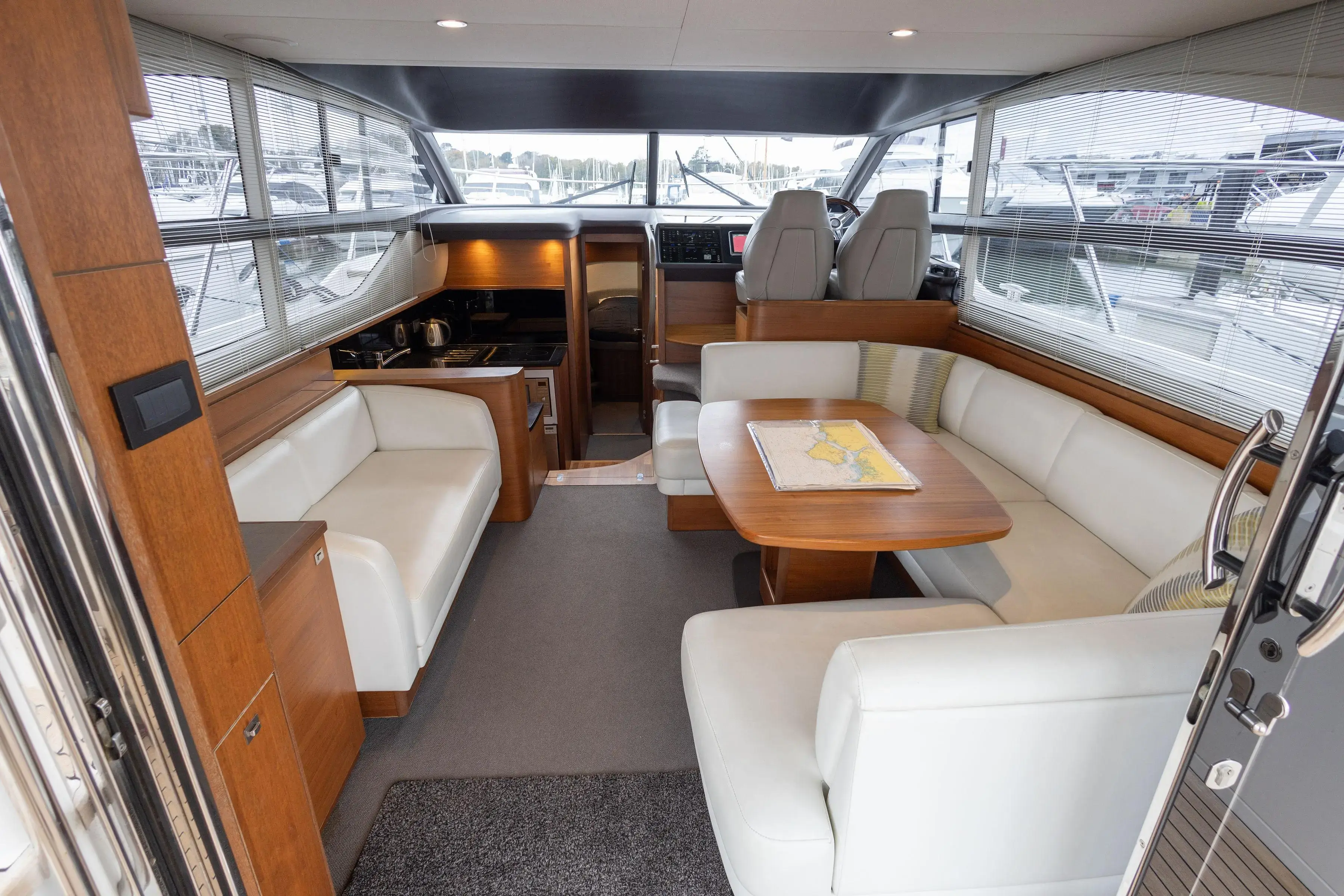 2014 Princess 43