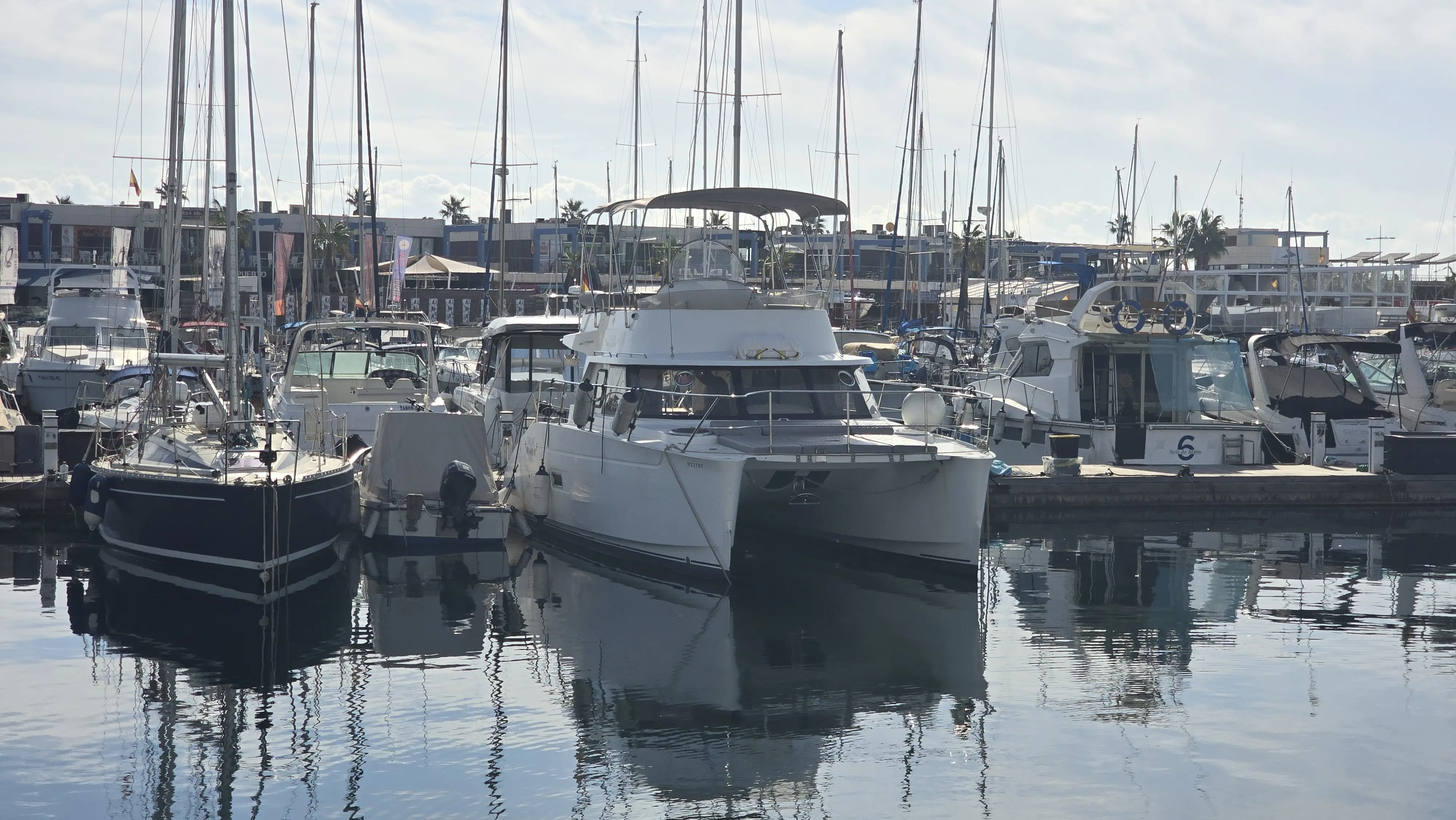 2011 Fountaine Pajot highland 35 pilot