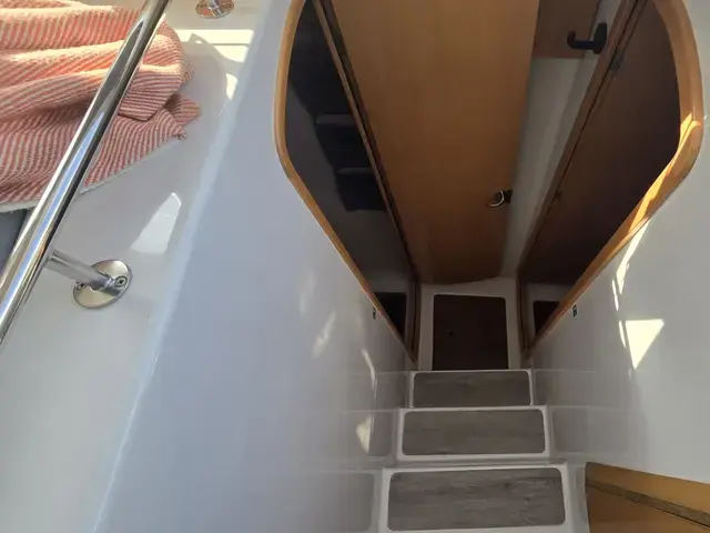 Fountaine Pajot Highland 35 Pilot