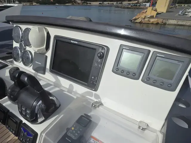 Sealine F42