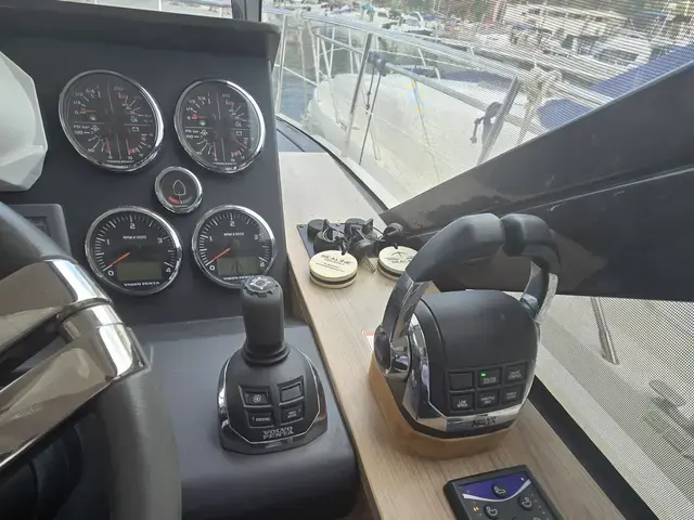 Sealine F42