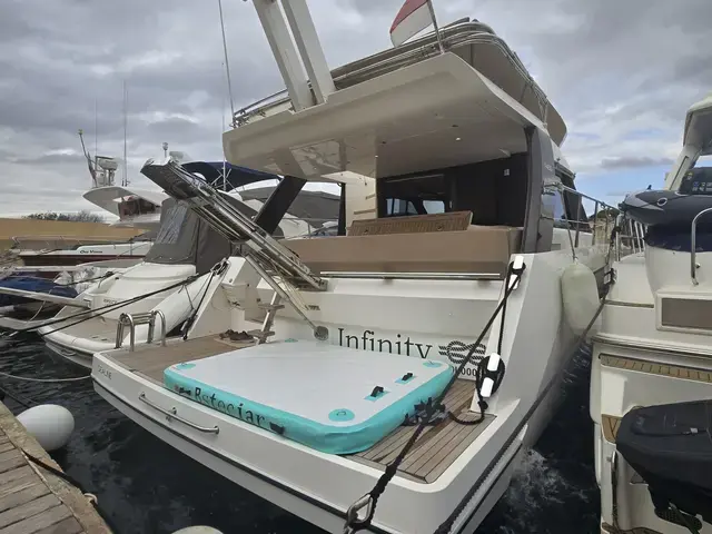 Sealine F42